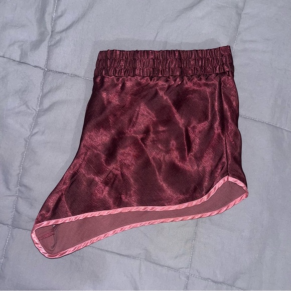 VS Satin Sleep Shorts - Picture 2 of 8